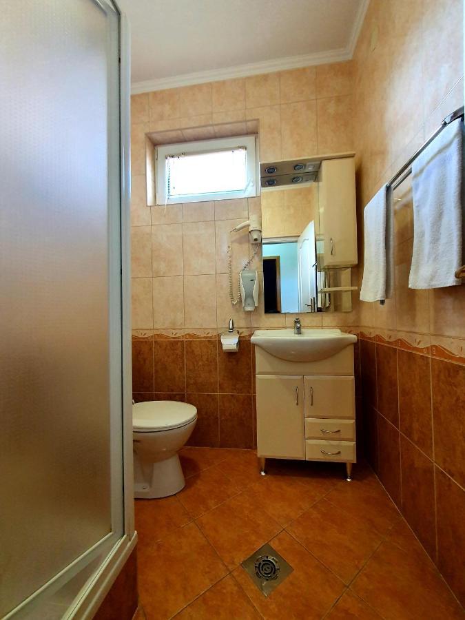 Hotel Éva Panzió Sárvár Esterno foto