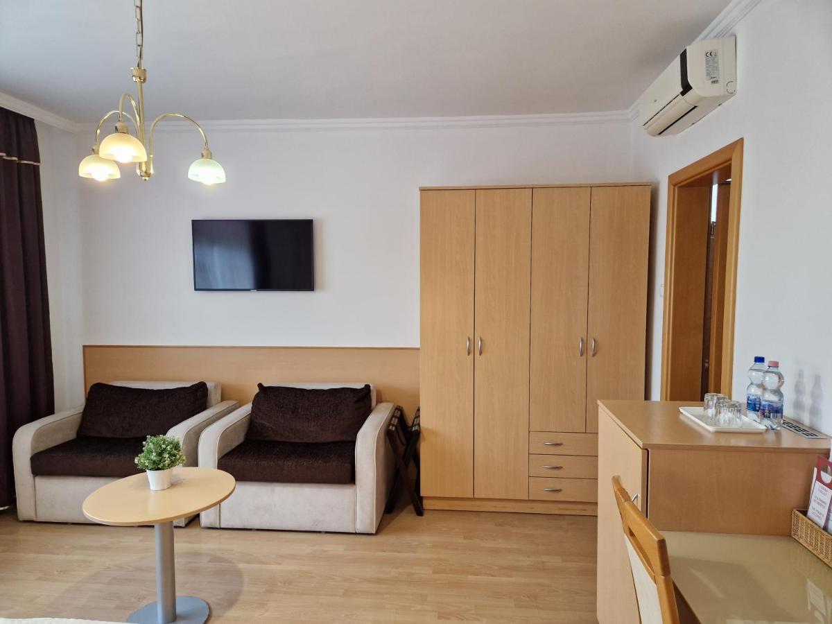 Hotel Éva Panzió Sárvár Esterno foto