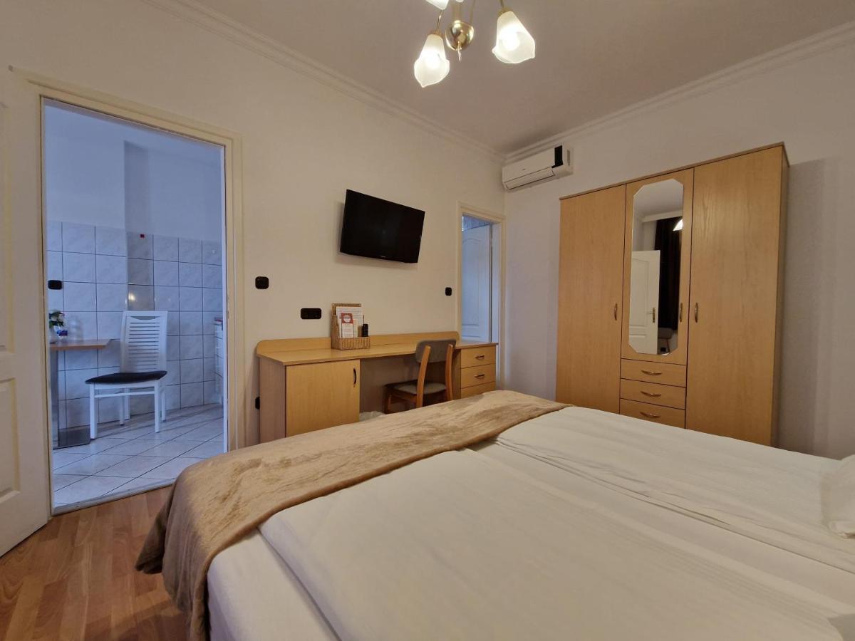 Hotel Éva Panzió Sárvár Esterno foto